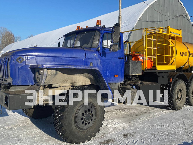 Агрегат кислотной обработки скважин АК 32х50 на шасси УРАЛ отгружен заказчику